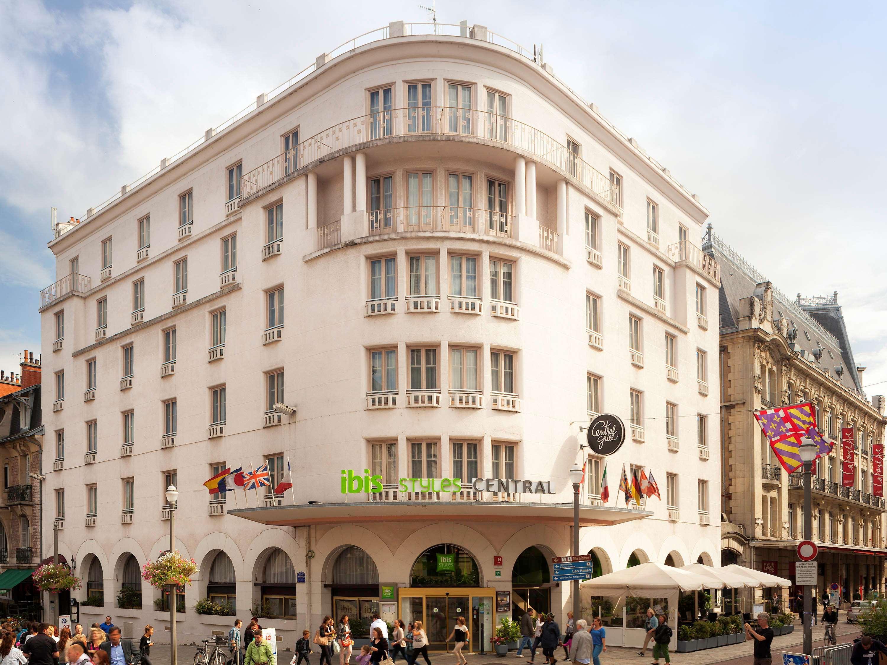 Ibis Styles Dijon Central Exterior photo