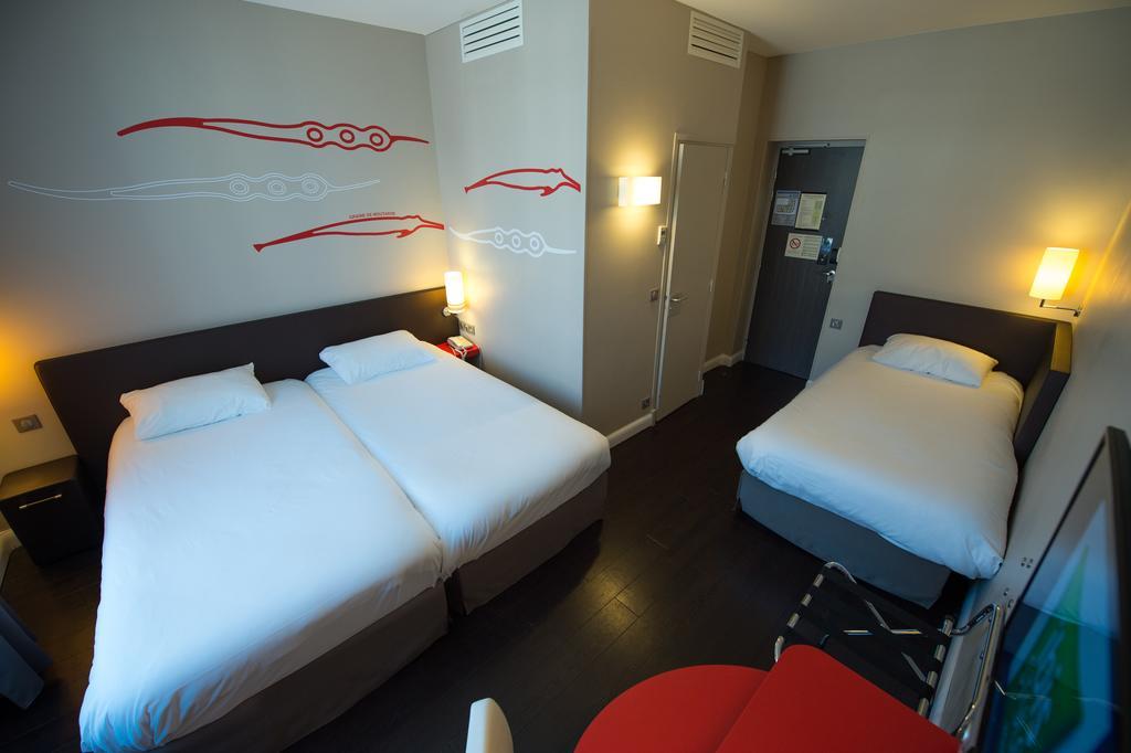 Ibis Styles Dijon Central Exterior photo